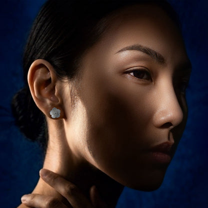 Anting-anting Phlox yang menjuntai