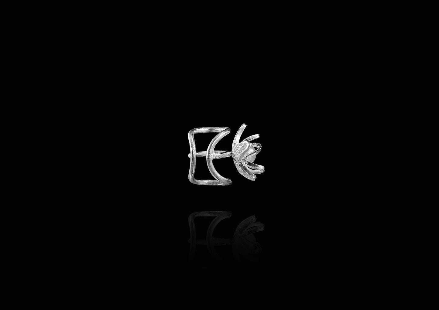 Jasminum Ear Cuff (Single)