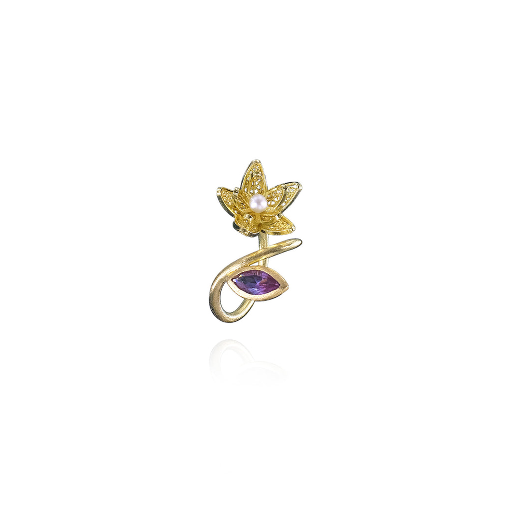 Jasminum Filigree Branch Ring in 18k Gold with Alexandrite and Pearl