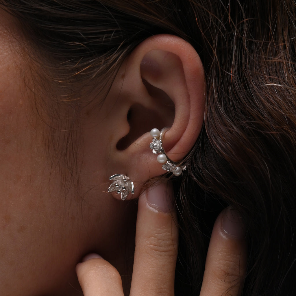 Jasminum Filigree Ear Studs in Sterling Silver