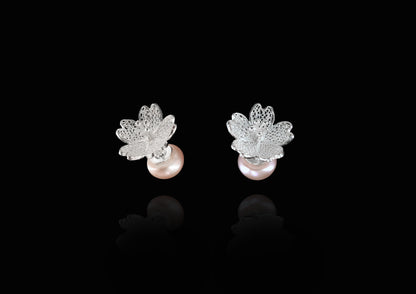 Prunus Pearl Backing Ear Studs