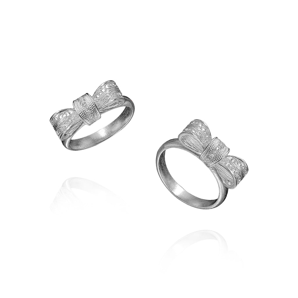 Filigree Ribbon Ring in Sterling Silver